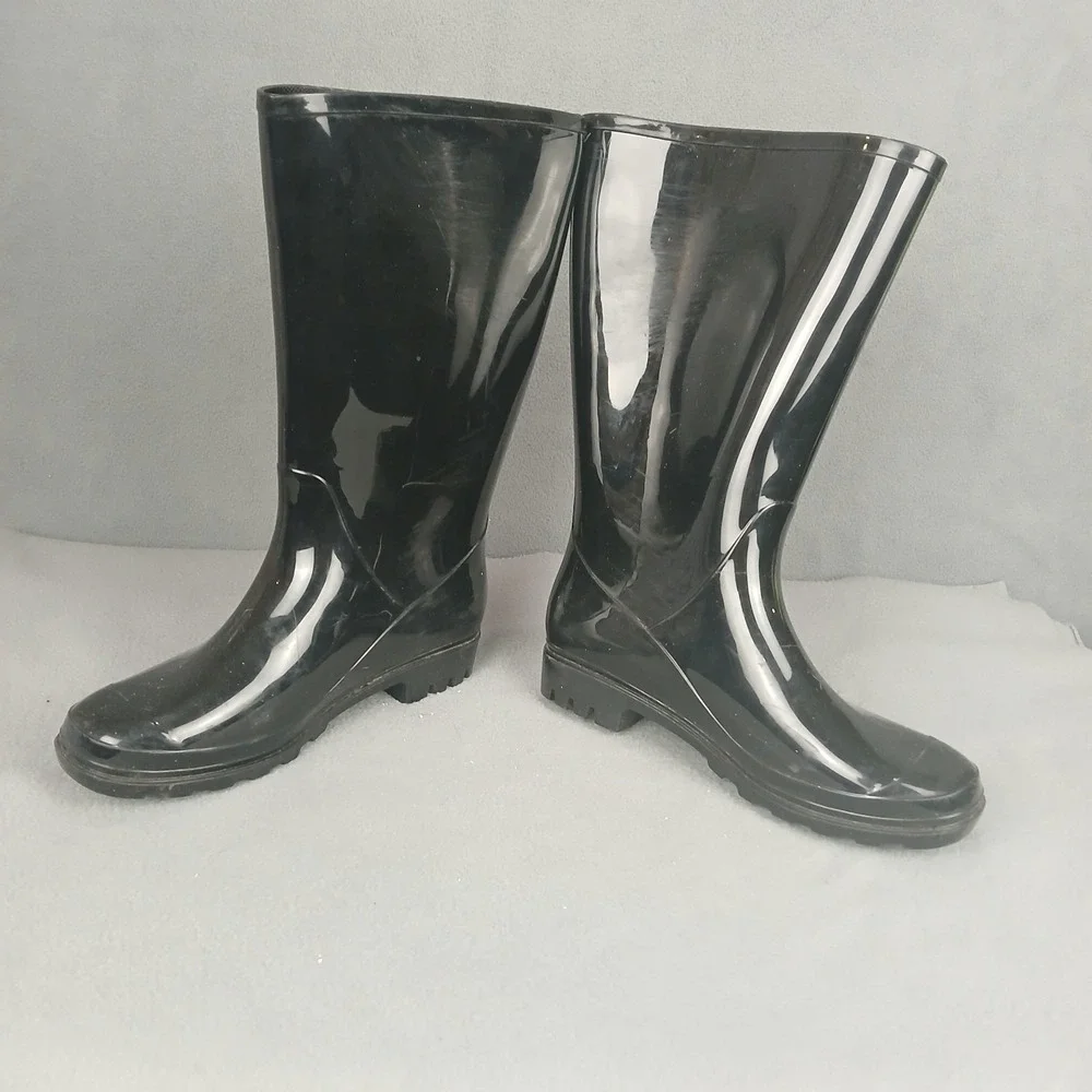 Womens US 6W Black Waterproof Round Toe Lug Sole High Top Pull On Rain Boots